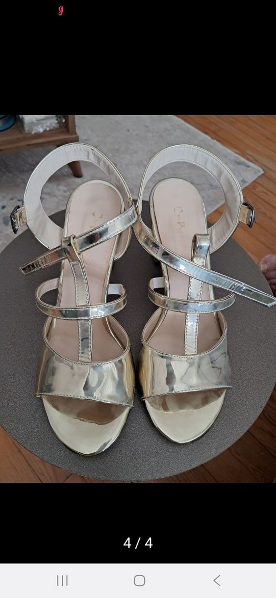 Parlak Altın Tokalı Blok Topuklu Kadın Ayakkabı - Görsel 3