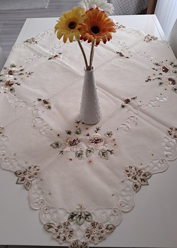 İşlemeli Beyaz Bohem Masa Örtüsü - Görsel 4