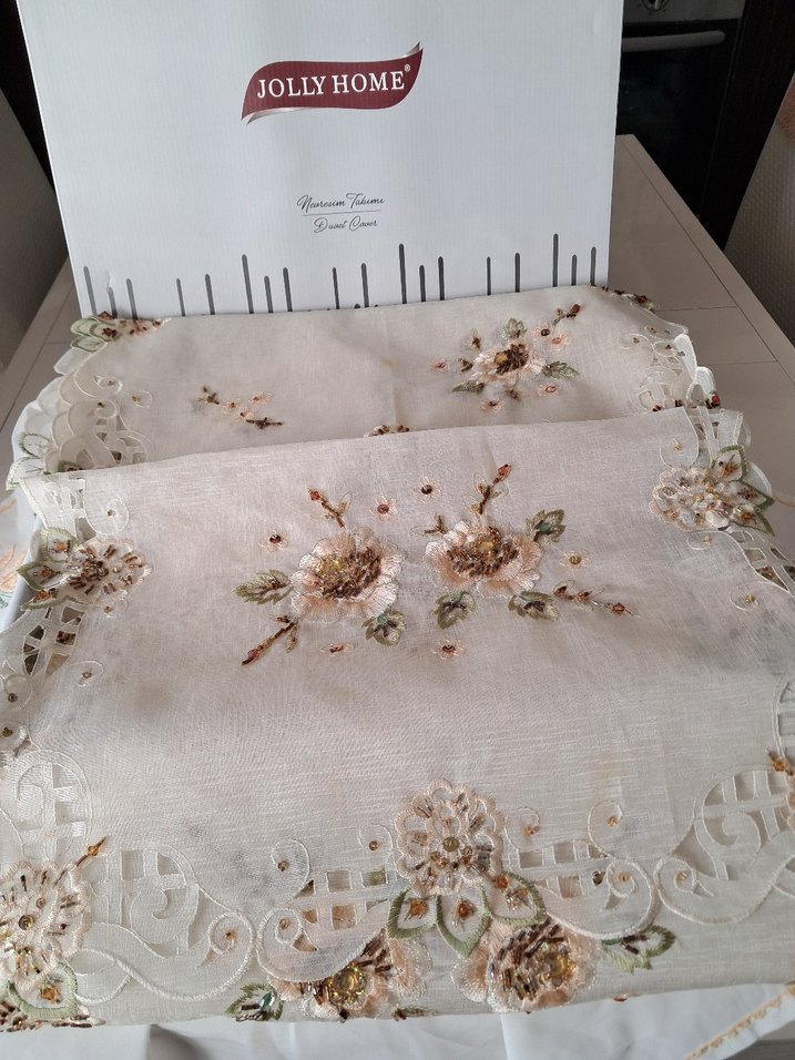 İşlemeli Beyaz Bohem Masa Örtüsü - Görsel 5