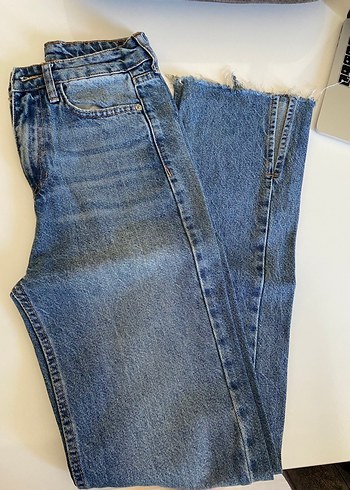 yüksek bel yırtmaçlı oaça straight jean