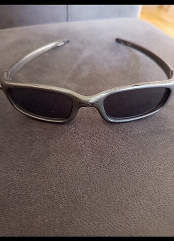 oakley y2k güneş gözlüğü