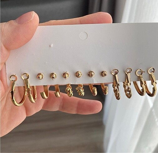 Beden 6'lı set Altın renkte Halka Küpe