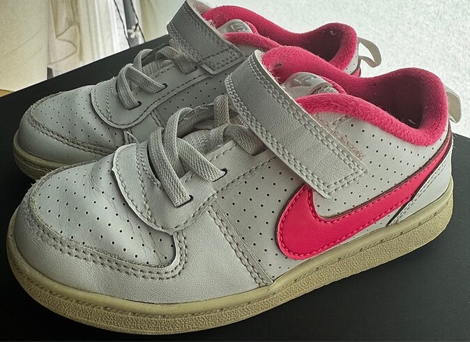 27 Beden Nike Kız Çocuk Ayakkabı