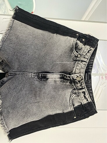 Trendyol & Milla Gri jean şort