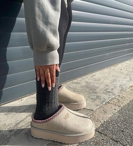 Ugg terlik