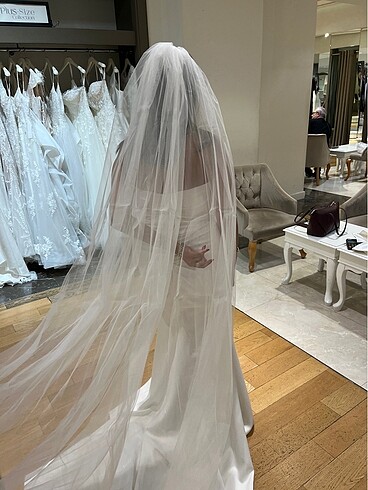 m Beden beyaz Renk Oleg cassini gelinlik