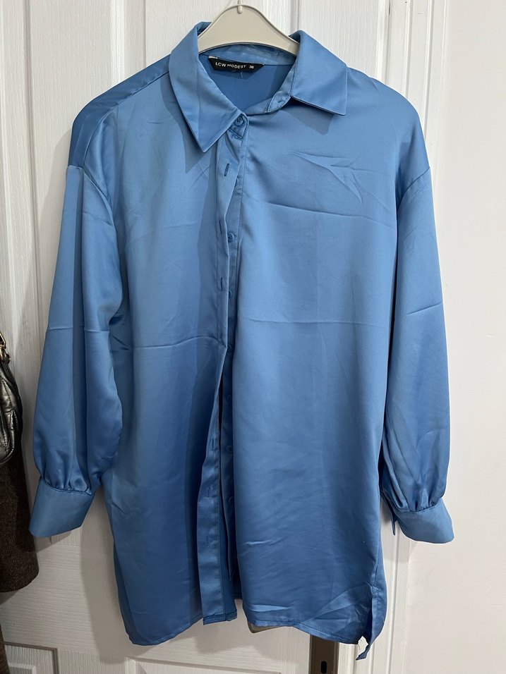 Düğmeli Mavi Kadın Gömlek - Görsel 2