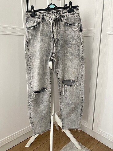 Gri Yüksek Bel Mom Straight Jeans