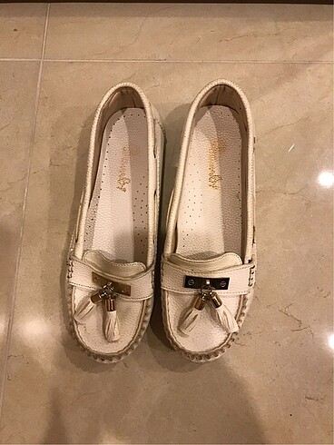 38 Beden Oxford/Loafer ayakkabı püsküllü krem rengi 38 numara