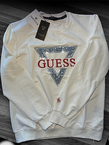 GUESS SWEATSHIRT