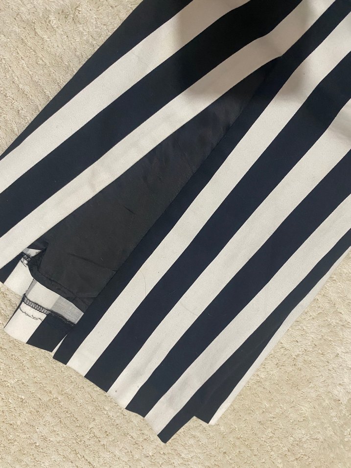 Çizgili Pilili Midi Etek - Görsel 4