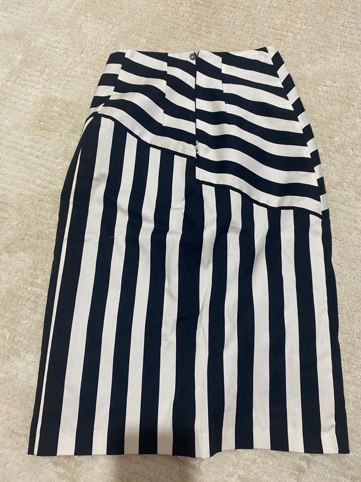 Çizgili Pilili Midi Etek - Görsel 2