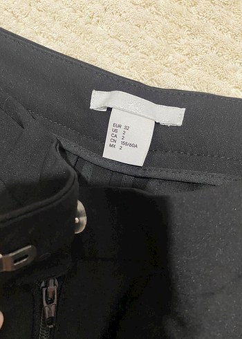 H&M Kadın Siyah Kumaş Pantolon