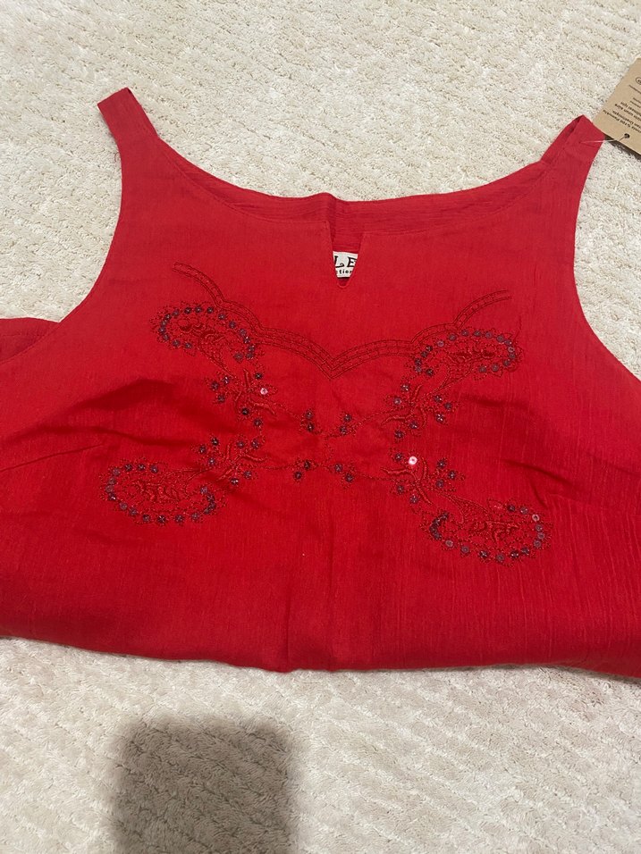 Kırmızı Nakışlı Tunik - Görsel 4