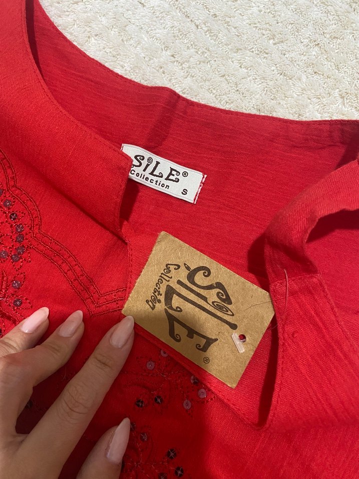 Kırmızı Nakışlı Tunik - Görsel 5