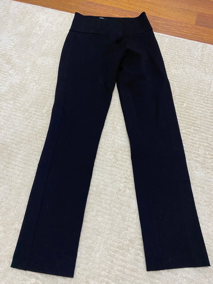 Kadın Siyah Regular Fit Kumaş Pantolon - Görsel 2