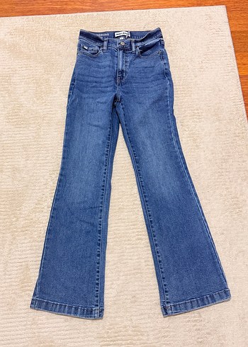DKNY Flare Jean