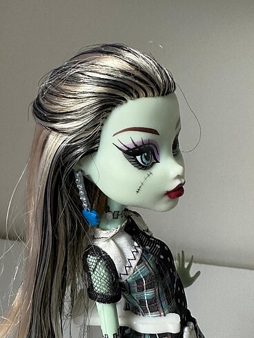 Beden Monster High Frankie