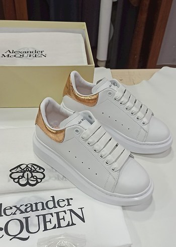 diğer Beden beyaz Renk Beyaz Deri arka dore deri Alexander McQueen