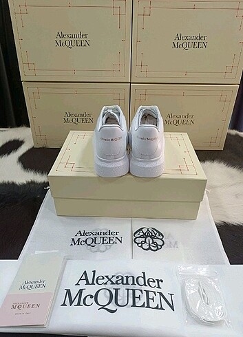 Alexander McQueen 