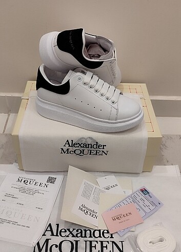 Alexander McQueen Alexander McQueen beyaz arka siyah süet 