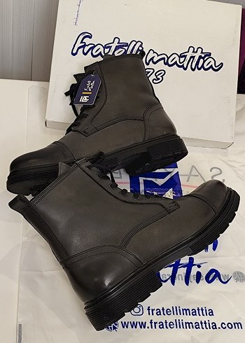 Gri Deri Erkek Bot - Görsel 3