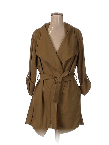 Zara Trenchcoat %70 İndirimli.