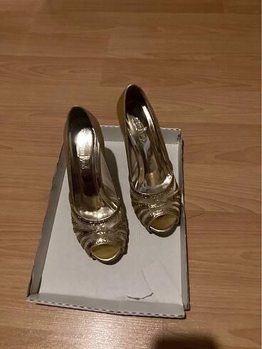 Diğer Stiletto