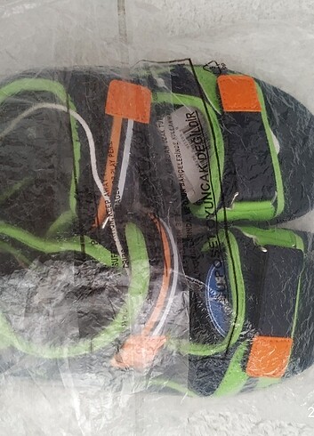 LC Waikiki LCW 35 numara erkek çocuk sandalet 