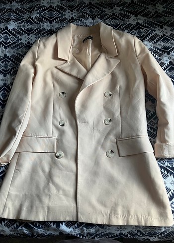 Bej Düğmeli Kadın Midi Blazer Ceket