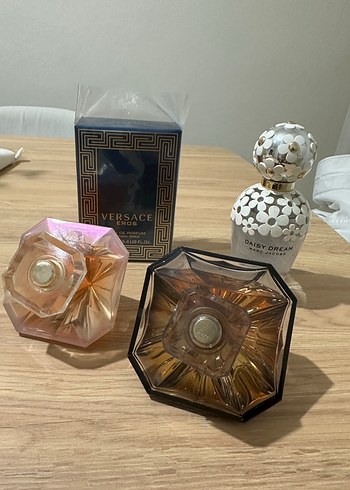 Versace ve Daisy Dream Kadın lancome set parfüm - Görsel 2