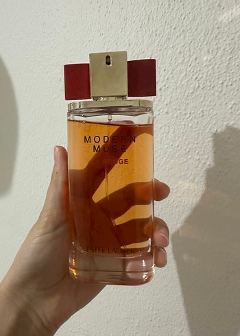 Estee Lauder Modern Muse Le Rouge Kadın Parfümü - Görsel 2