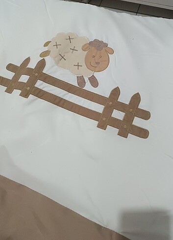Bebek yatak örtüsü 