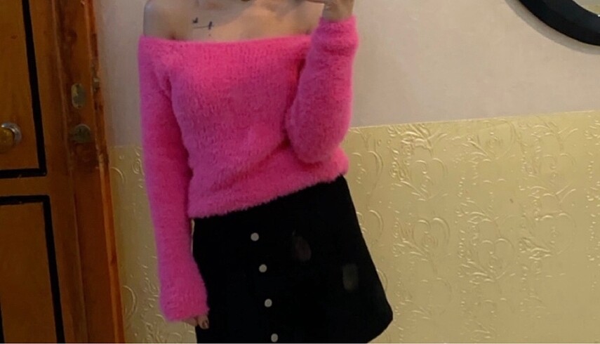 Pembe peluş kazak