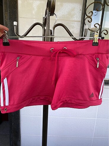 Adidas pembe şort