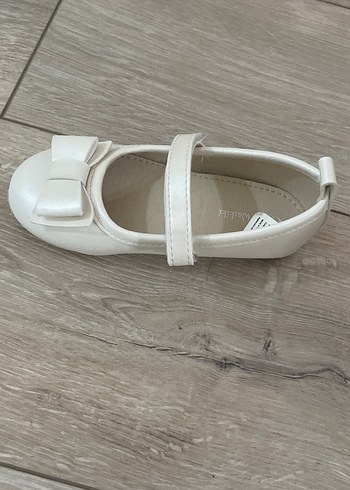 Kız Çocuk Beyaz Fiyonk Detaylı Babet - Görsel 6