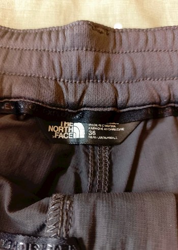 The North Face Erkek koyu gri Bermuda Şort - Görsel 3