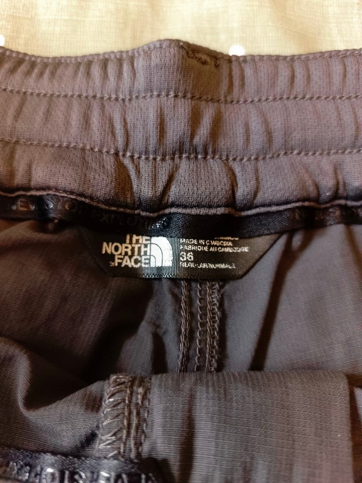 The North Face Erkek koyu gri Bermuda Şort - Görsel 3