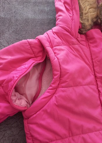 Kız Çocuk Renkli Kapüşonlu Kürklü Mont - Görsel 2