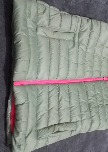 Yeşil Kapşonlu Fermuarlı Çocuk Kışlık Yelek - Görsel 3