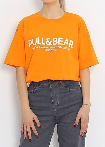 m Beden Pull and Bear baskılı tişört