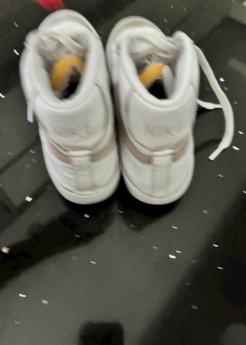 Nike Beyaz BağcıklıSpor Ayakkabı nike blazer mid 77