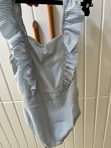 12-13 Yaş Beden turkuaz Renk H&m mayo