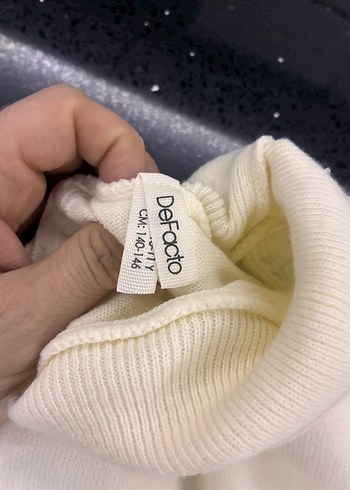 Beyaz Boğazlı İnce Örgü çocuk Kazak - Görsel 3