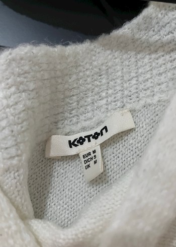 Beyaz Örgü Yüksek Yakalı Kadın Kazak - Görsel 3