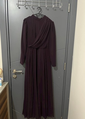 Uzun Mor Drapeli Kadın Abiye - Görsel 3