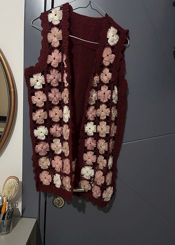 Bordo Çiçek Nakışlı Bohem Örgü Yelek - Görsel 2