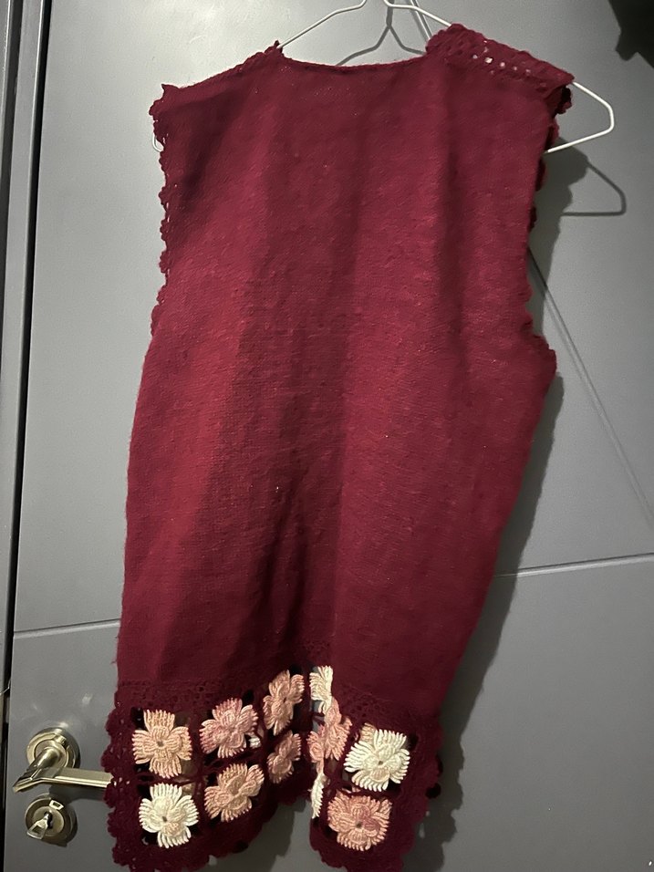 Bordo Çiçek Nakışlı Bohem Örgü Yelek - Görsel 3