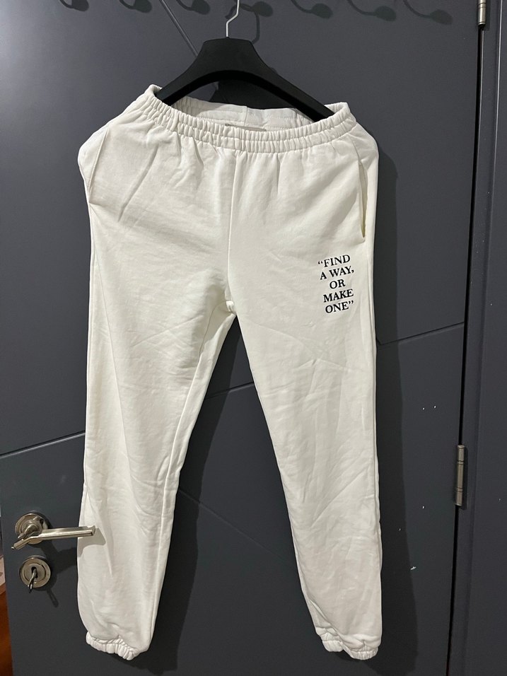 Beyaz Pamuklu Baskılı alt üst takım - Görsel 4