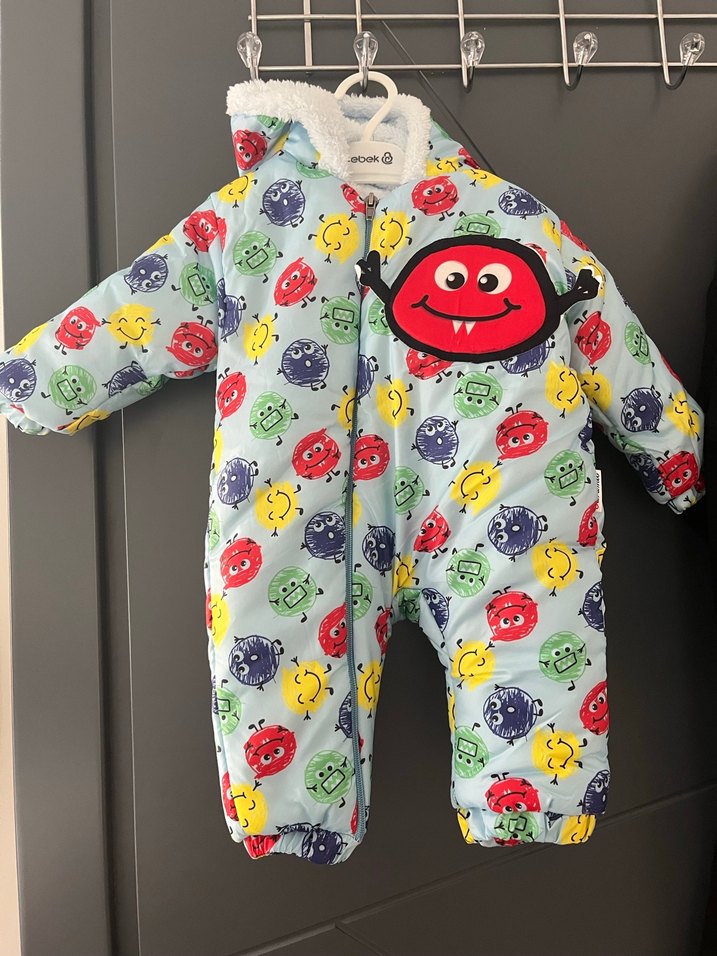 Renkli Kapüşonlu Bebek Tulum - Görsel 3